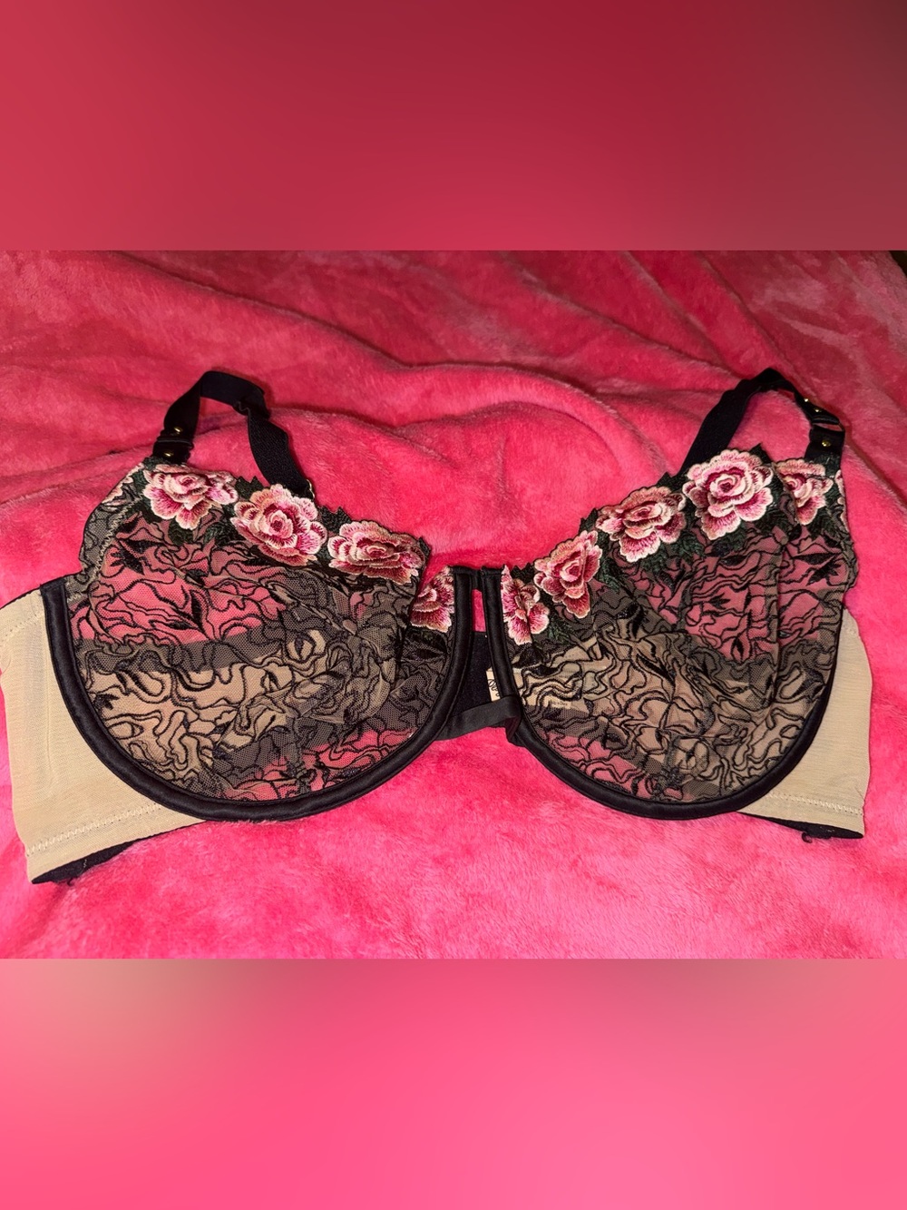 Embroidered Floral Lace Underwire Bra - Black & Nude